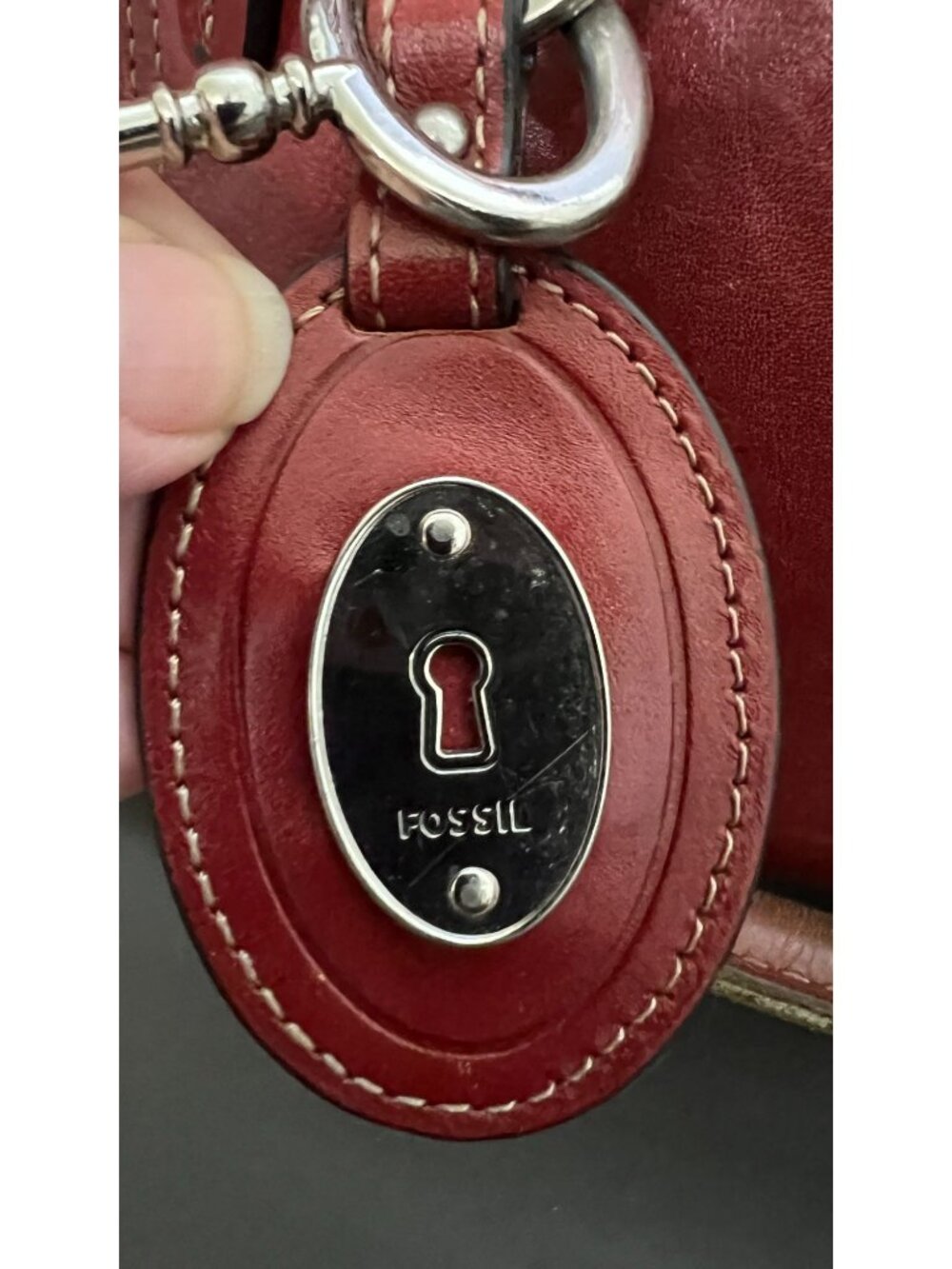Fossil Red Leather Tote Bag W/ Key Charm & Dual Straps - Picture 3 of 16